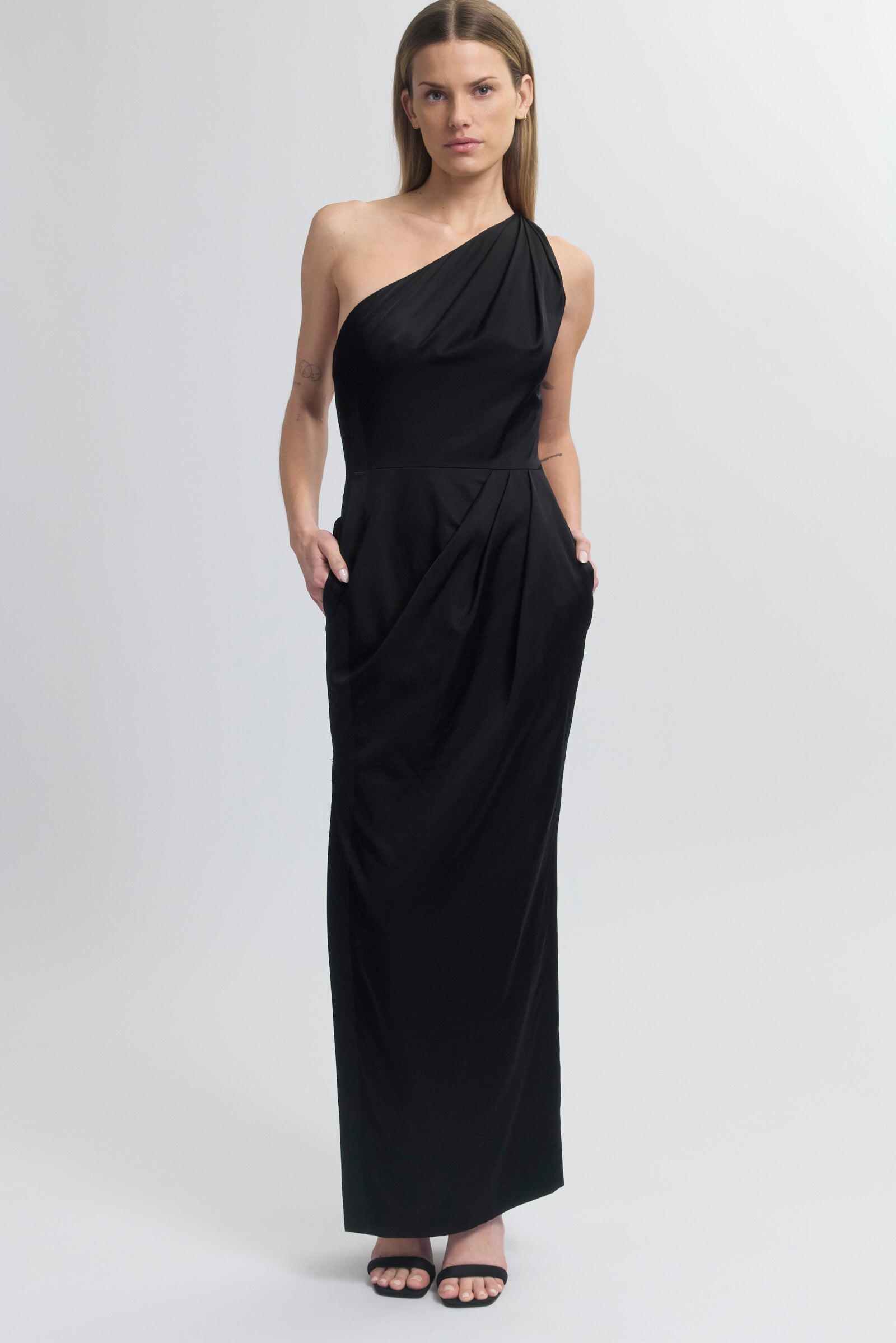 【COYSEIO】 DRAPING DRESS BLACK COYSEIO] DRAPING DRESS BLACK 正規品 韓国ブランド 韓国通販
